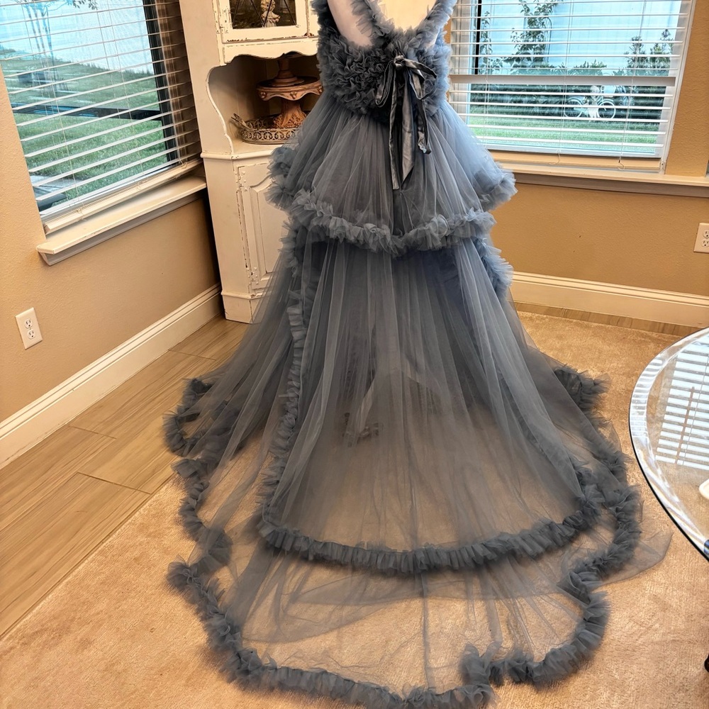 NEW Tulle Maternity Dress for Photoshoot Bridal Robe Gray NWOT Size XL - Picture 6 of 9
